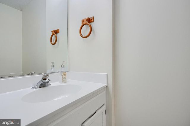 11 OFFSPRING CT, Perry Hall, MD 21128