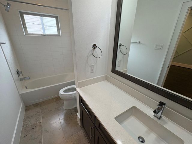 4410 Floyd Street A, Houston, TX 77007