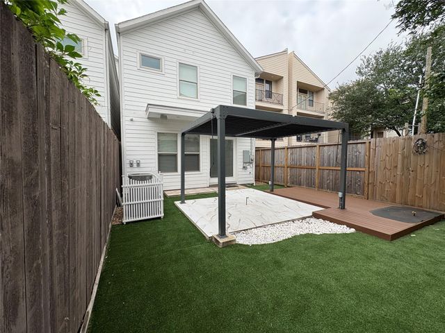 4410 Floyd Street A, Houston, TX 77007