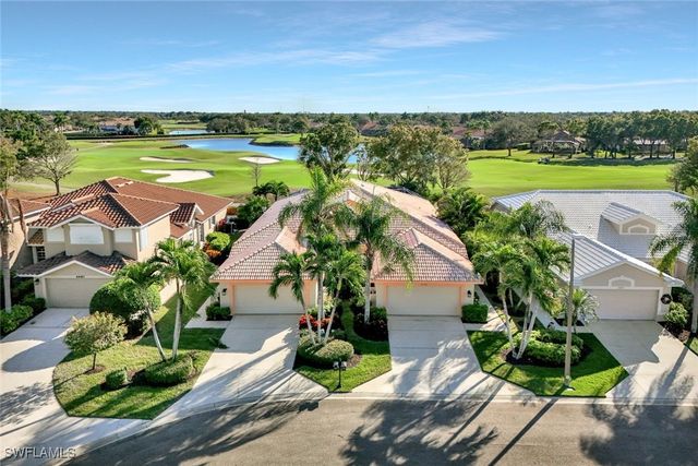 6679 Castlelawn PL 16, Naples, FL 34113