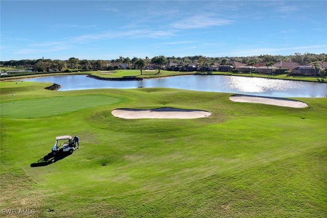 6679 Castlelawn PL 16, Naples, FL 34113