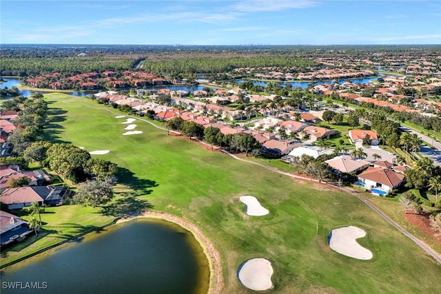 6679 Castlelawn PL 16, Naples, FL 34113