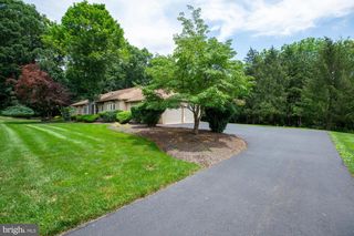 1015 STONEBRIDGE RD, Ambler, PA 19002