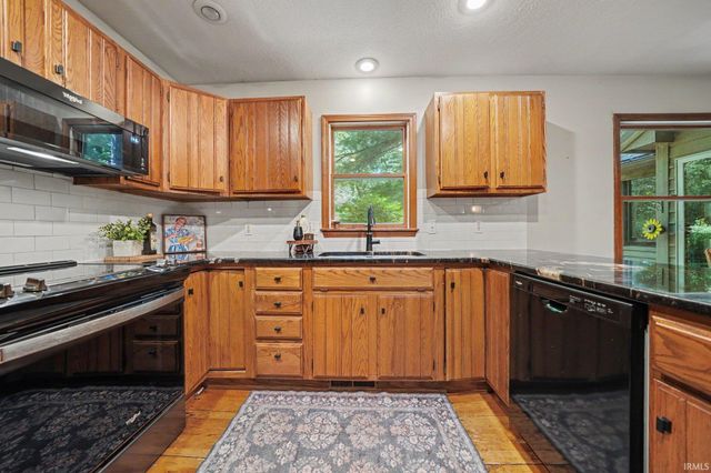 24711 New Road, North Liberty, IN 46554