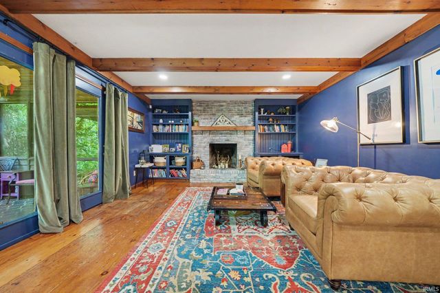 24711 New Road, North Liberty, IN 46554