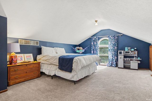 24711 New Road, North Liberty, IN 46554