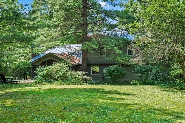 24711 New Road, North Liberty, IN 46554