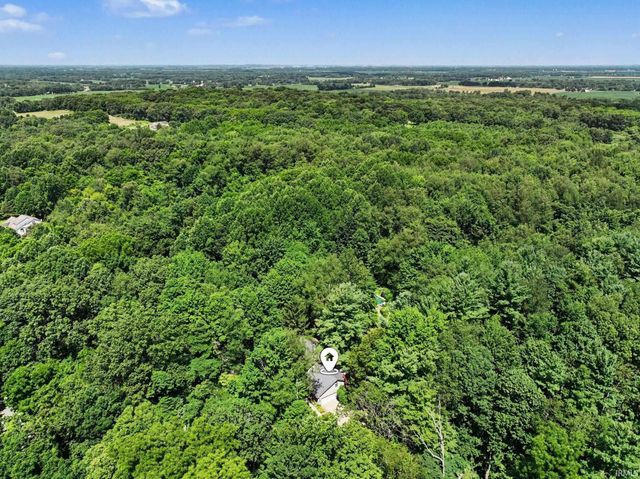 24711 New Road, North Liberty, IN 46554