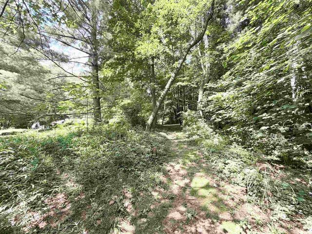 24711 New Road, North Liberty, IN 46554