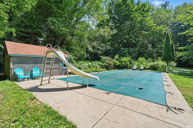 24711 New Road, North Liberty, IN 46554
