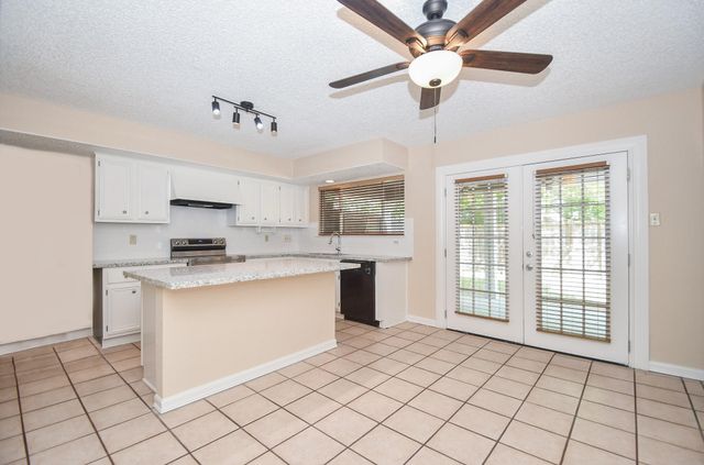 1643 Beaconshire Road, Houston, TX 77077