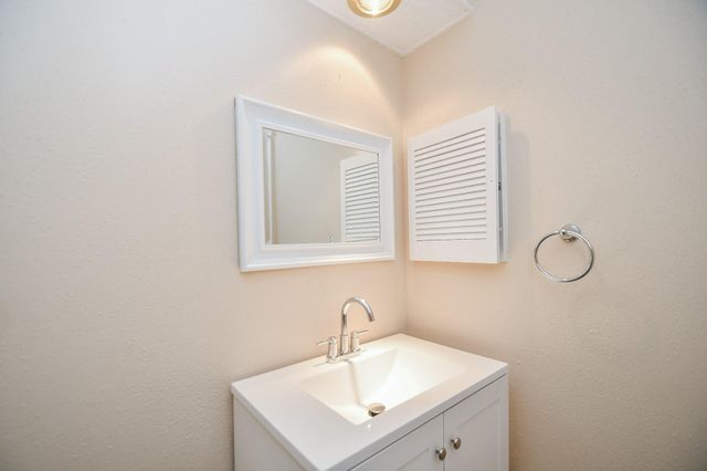 1643 Beaconshire Road, Houston, TX 77077