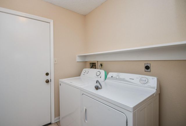 1643 Beaconshire Road, Houston, TX 77077