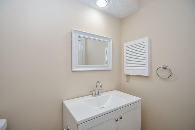 1643 Beaconshire Road, Houston, TX 77077