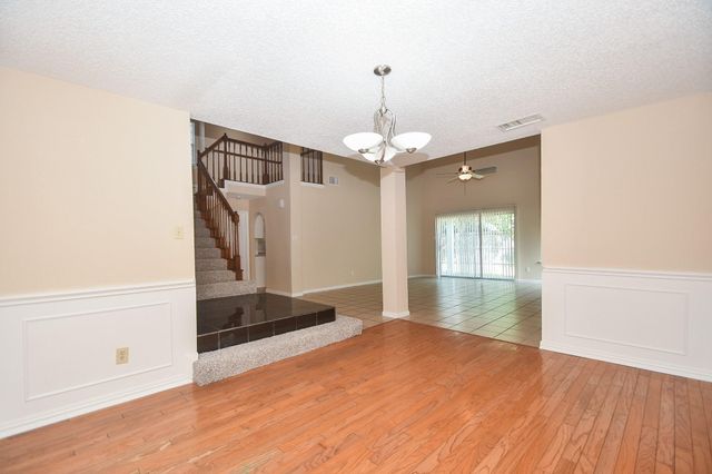 1643 Beaconshire Road, Houston, TX 77077