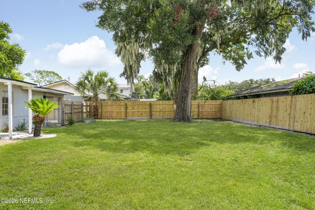 5236 RIVER FOREST Drive, Jacksonville, FL 32211