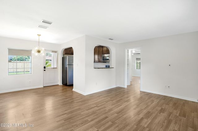 5236 RIVER FOREST Drive, Jacksonville, FL 32211