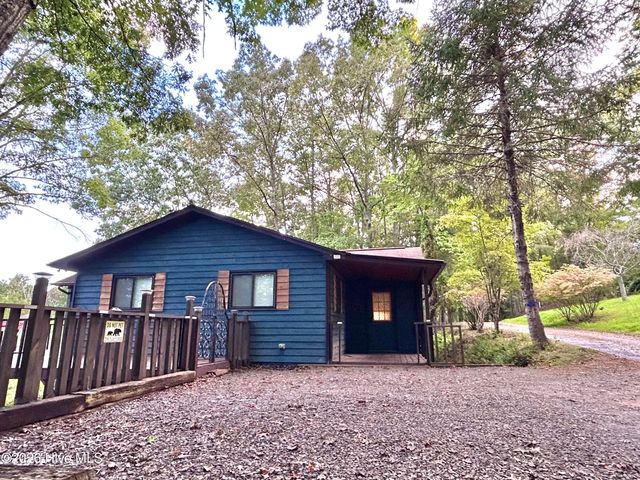 234 Ashley Lane, Murphy, NC 28906