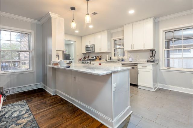 5151 TARRYTOWN DR, Memphis, TN 38117