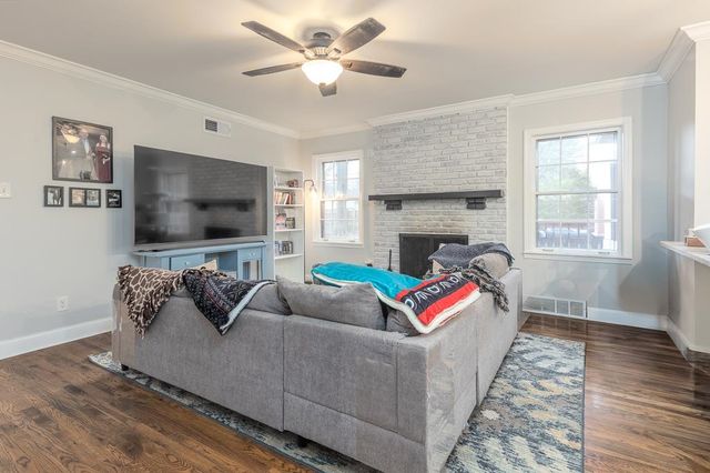 5151 TARRYTOWN DR, Memphis, TN 38117