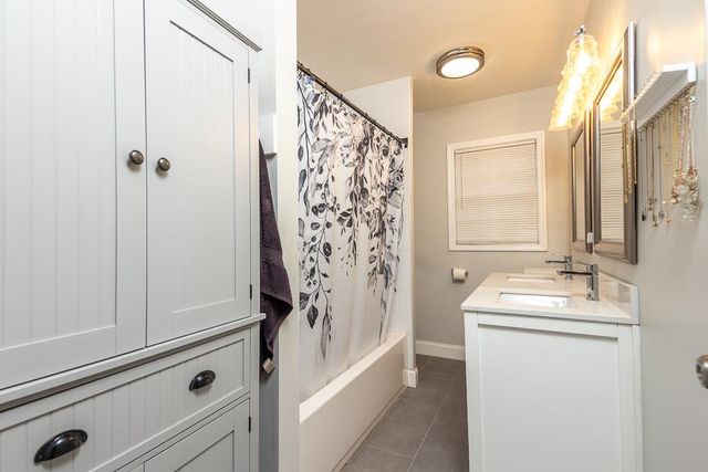 5151 TARRYTOWN DR, Memphis, TN 38117