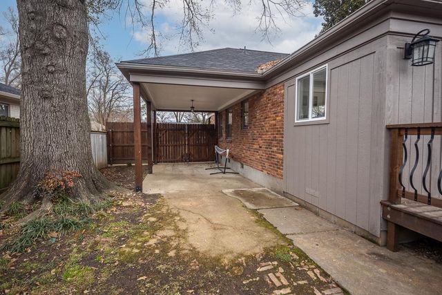 5151 TARRYTOWN DR, Memphis, TN 38117