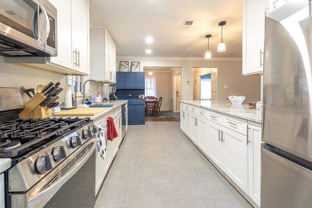 5151 TARRYTOWN DR, Memphis, TN 38117