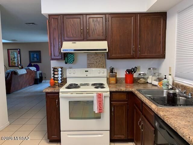 1162 Circulo Canario, Rio Rico, AZ 85648