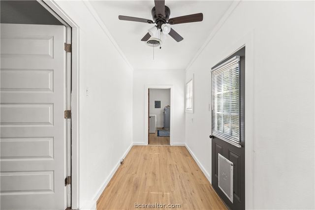 205 Hampshire Drive, Brenham, TX 77833