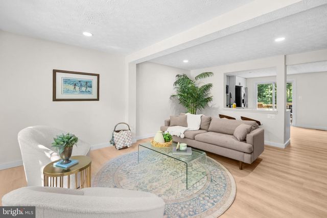 1577 BENNINGTON WOODS CT, Reston, VA 20194