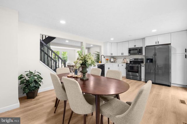 1577 BENNINGTON WOODS CT, Reston, VA 20194