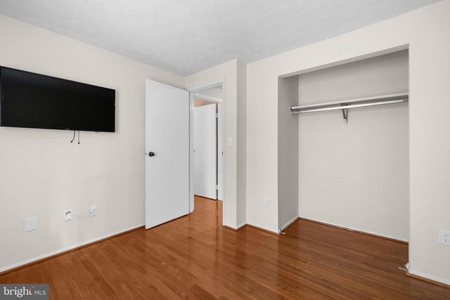 1577 BENNINGTON WOODS CT, Reston, VA 20194