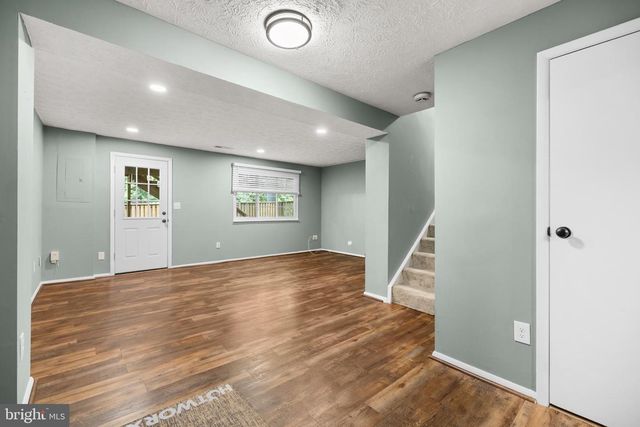 1577 BENNINGTON WOODS CT, Reston, VA 20194