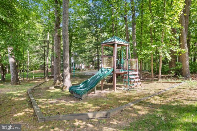 1577 BENNINGTON WOODS CT, Reston, VA 20194