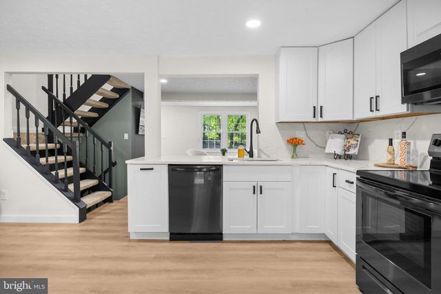 1577 BENNINGTON WOODS CT, Reston, VA 20194