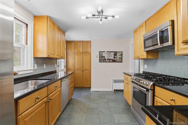 576 Old Post Road, Bedford, NY 10506