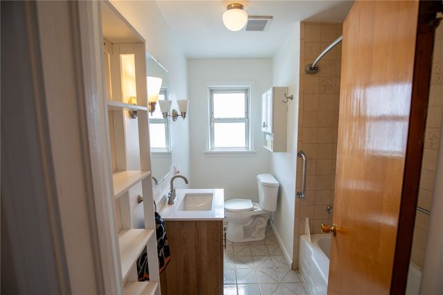 379 Norran Drive, Irondequoit, NY 14609