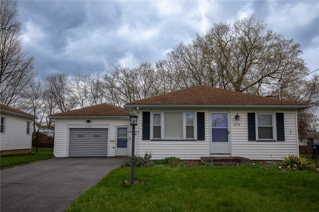 379 Norran Drive, Irondequoit, NY 14609