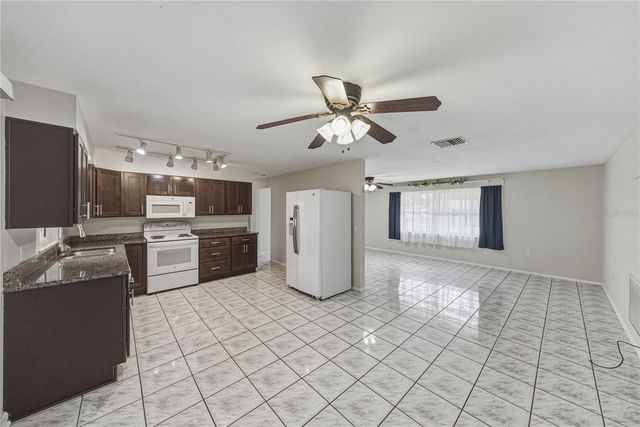 5745 13TH STREET, Zephyrhills, FL 33542