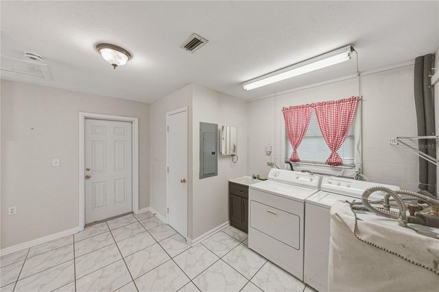 5745 13TH STREET, Zephyrhills, FL 33542