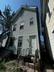 121 Fillmore Street, New Haven, CT 06513