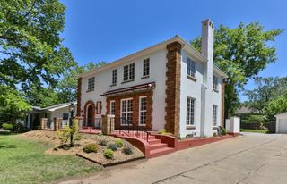 924 S Pickwick Avenue, Springfield, MO 65804