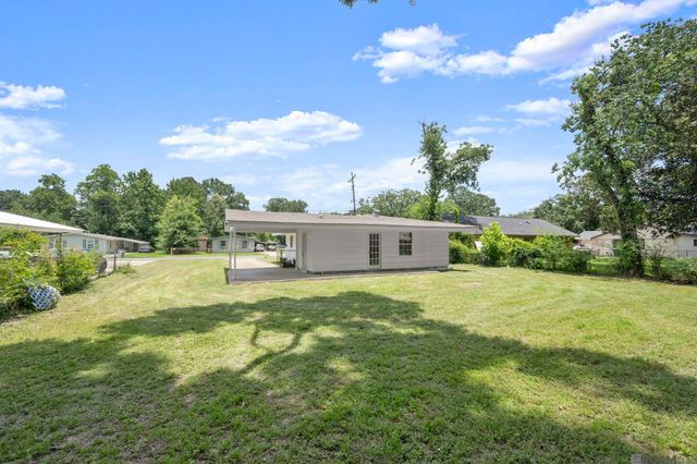 3548 Van Buren St, Baker, LA 70714