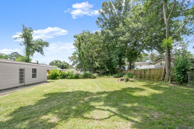 3548 Van Buren St, Baker, LA 70714