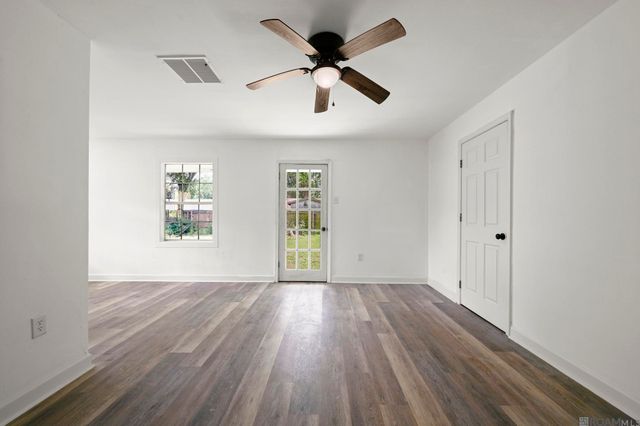 3548 Van Buren St, Baker, LA 70714