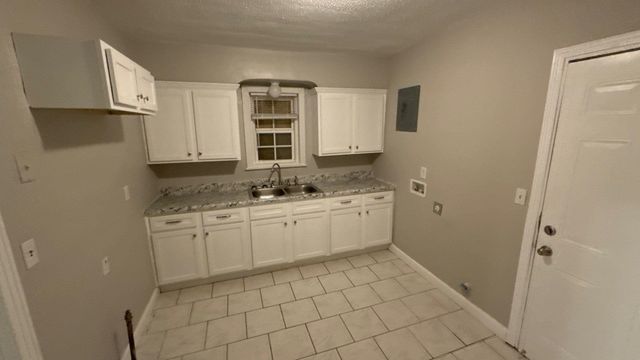 2370 LAROSE AVE, Memphis, TN 38114