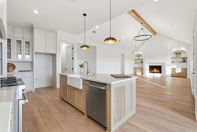 240 Castleberry Road, Greenbrier, AR 72058