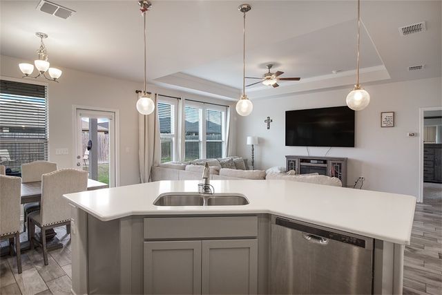 1012 Ocean Breeze, Portland, TX 78374