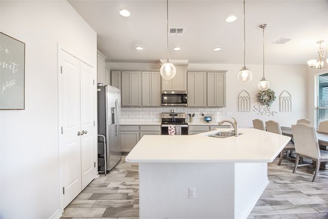 1012 Ocean Breeze, Portland, TX 78374