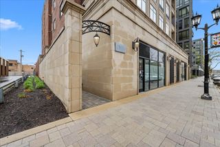 195 N Addison Avenue PH03, Elmhurst, IL 60126